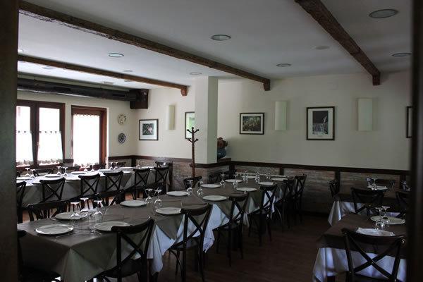Отель Hostal Monte Rio Трескарес Экстерьер фото